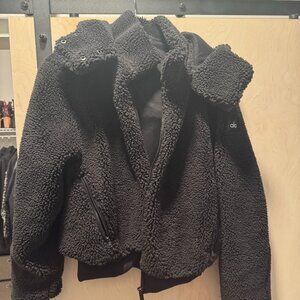 Alo Foxy Sherpa Jacket Size M